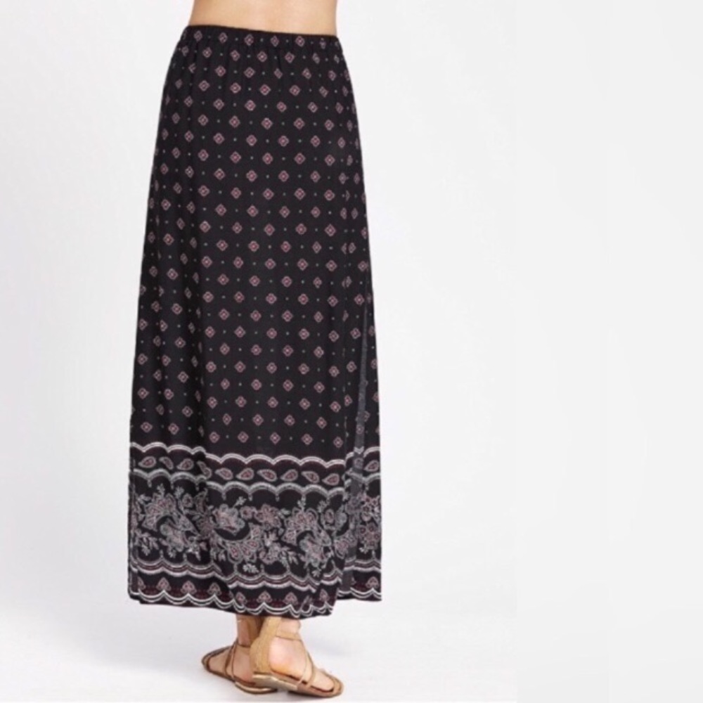 Mixed Floral Print Deep Side Slits Maxi Skirt - Picture 3 of 5